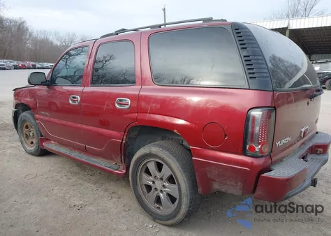 2001 GMC Yukon Denali z USA, uszkodzony, nr VIN 1GKEK63U71J310079